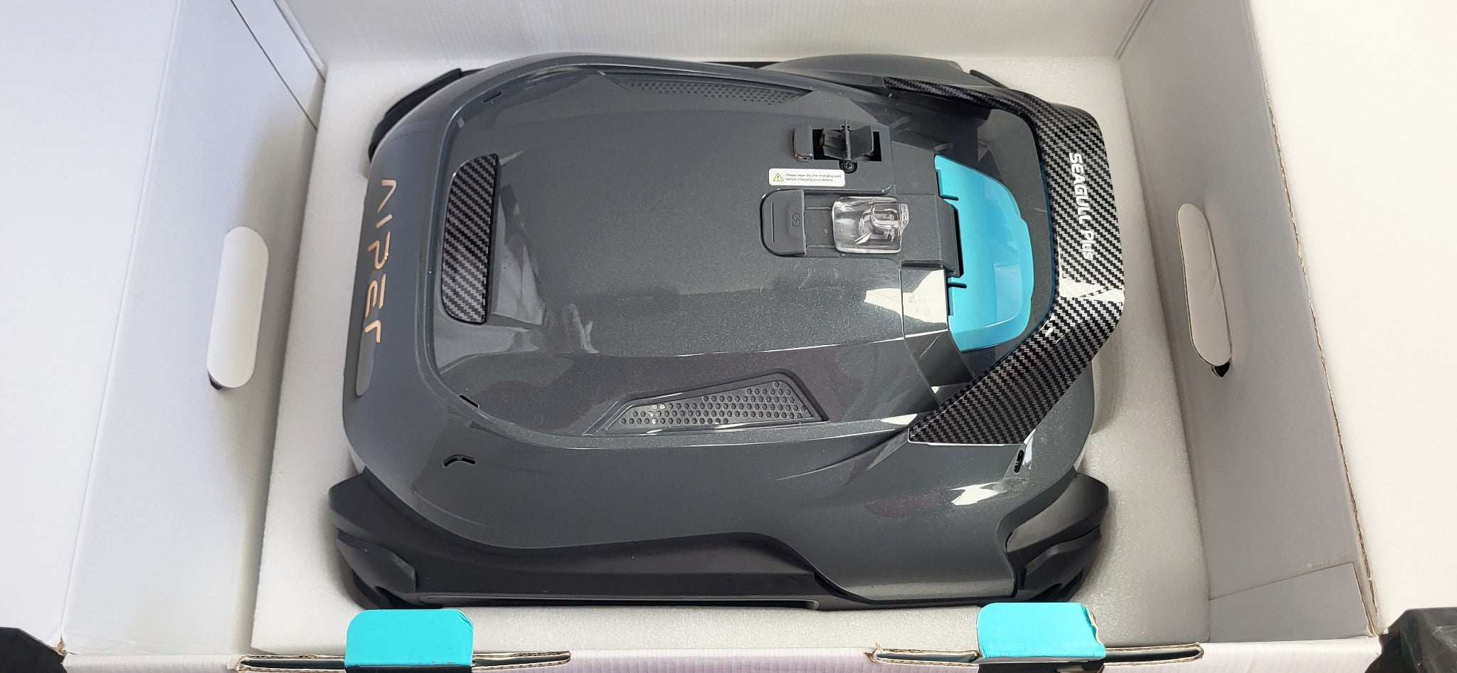 AIPER Seagull Plus Cordless Robotic Vacuum Cleaner.