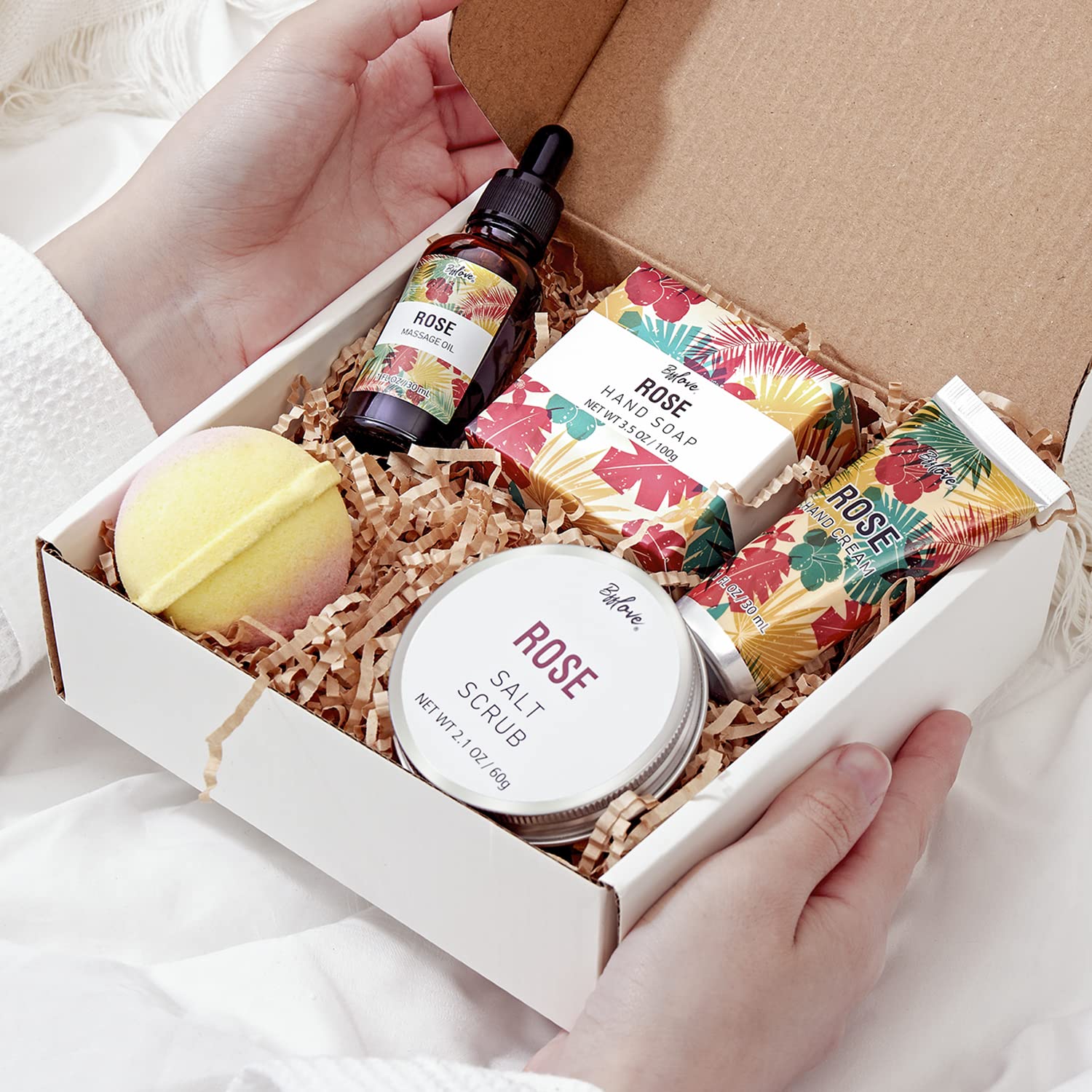 BFFLOVE Women's 5PCS Cherry Blossom Christmas Day Gifts with Massage Oil, Scented Candle, Bath Salt, Hand Cream, Soap Gift Set